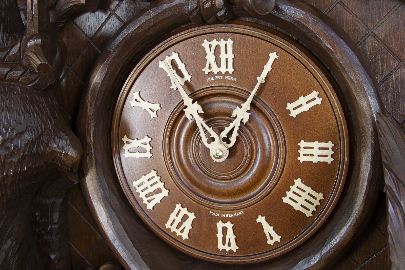 Horloge coucou traditionnelle mouvement 8 jours 140cm de Hubert Herr