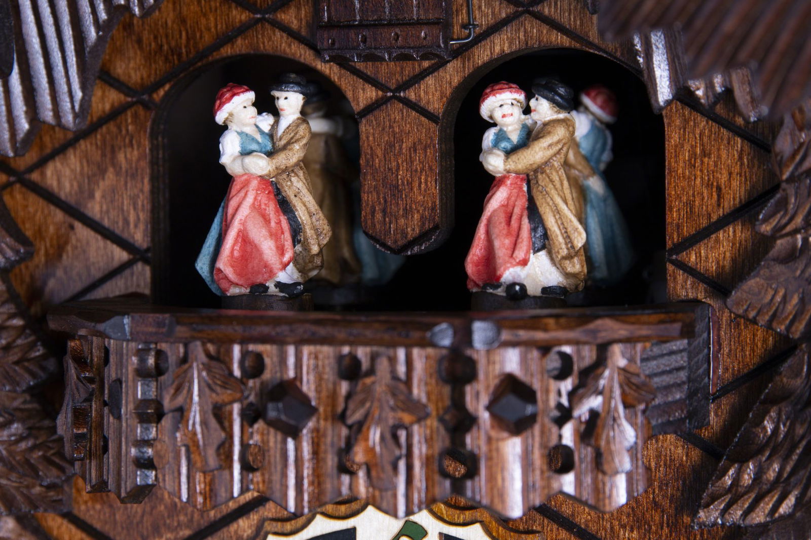 Kuckucksuhr Im Bärenwald - 8-Tage geschnitzt 58cm - Hönes