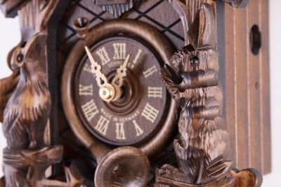 Reloj de cuco estilo “Madera tallada” movimiento mecánico de 8 días 40cm de Anton Schneider
