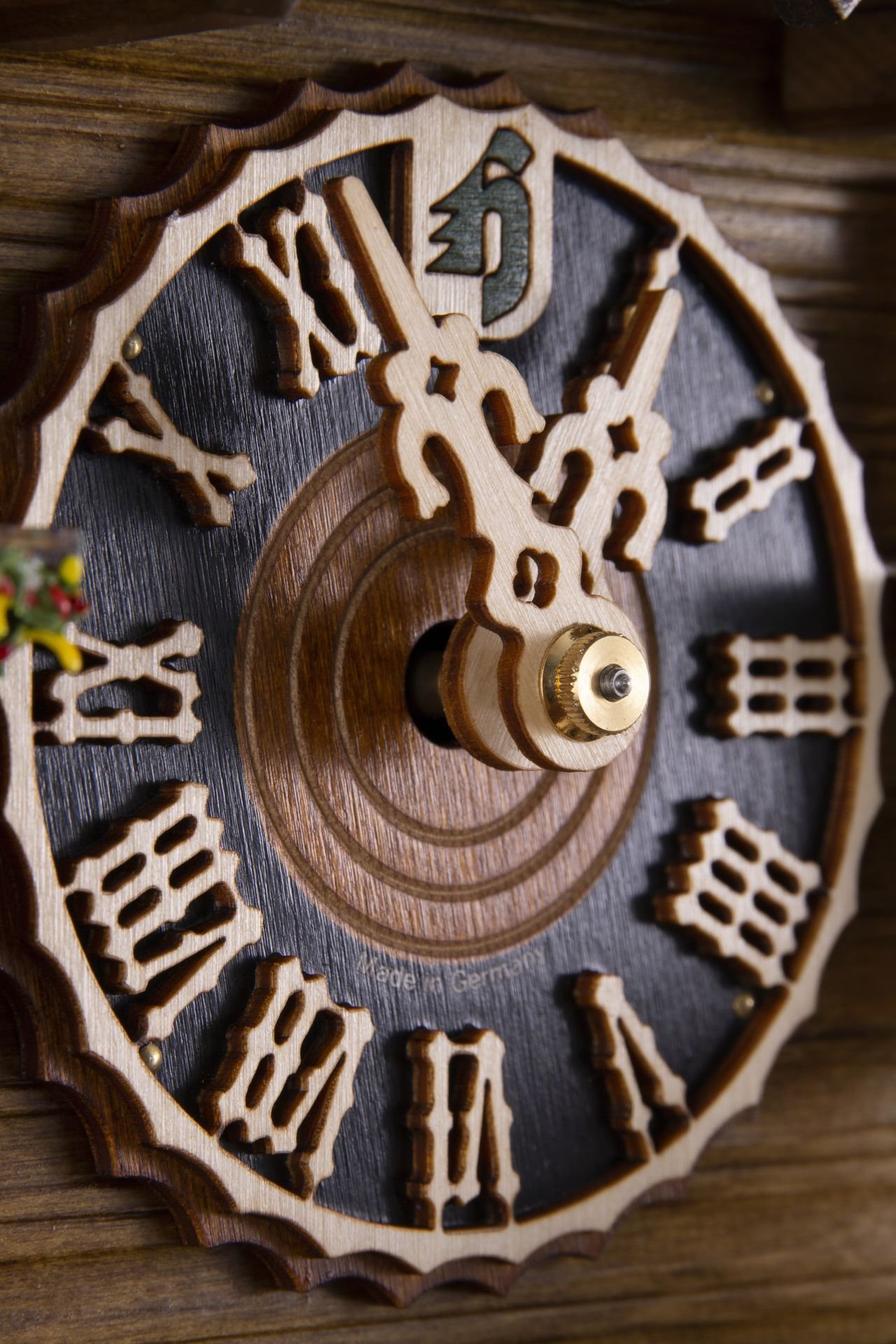 Kuckucksuhr Chalet-Stil 8-Tage-Uhrwerk 52cm von Hönes