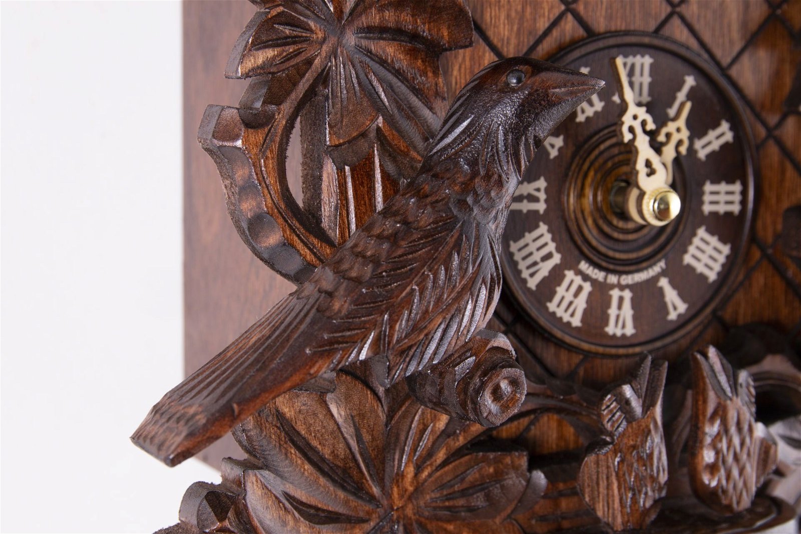 Horloge coucou traditionnelle mouvement à quartz 46cm de Trenkle Uhren