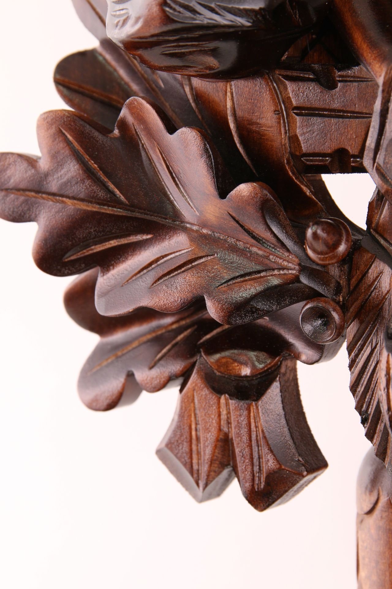 Reloj de cuco estilo “Madera tallada” de cuarzo 31cm de Trenkle Uhren
