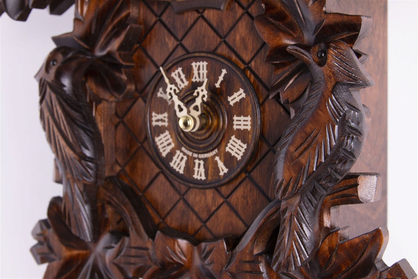 Kuckucksuhr geschnitzt Quarz-Uhrwerk 38cm von Trenkle Uhren